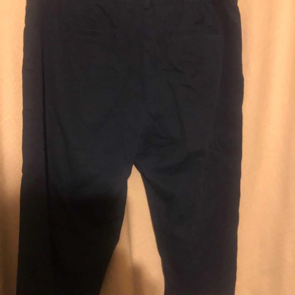 Studio works size 14 navy capris pants